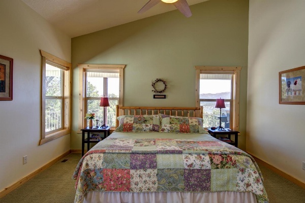 Ridgetop Hideaway image 6