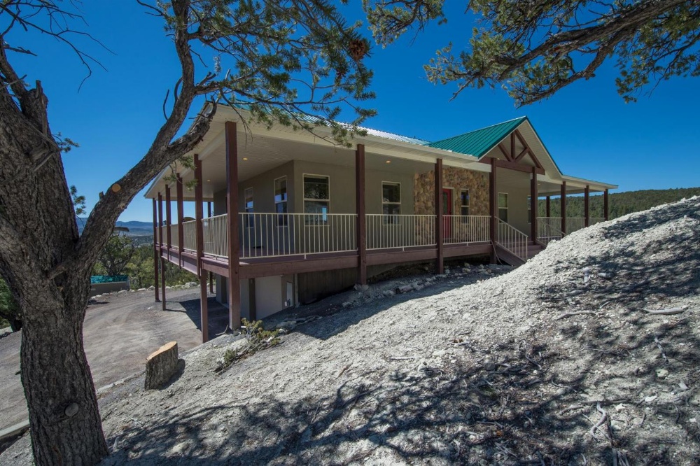 Ridgetop Hideaway Main image